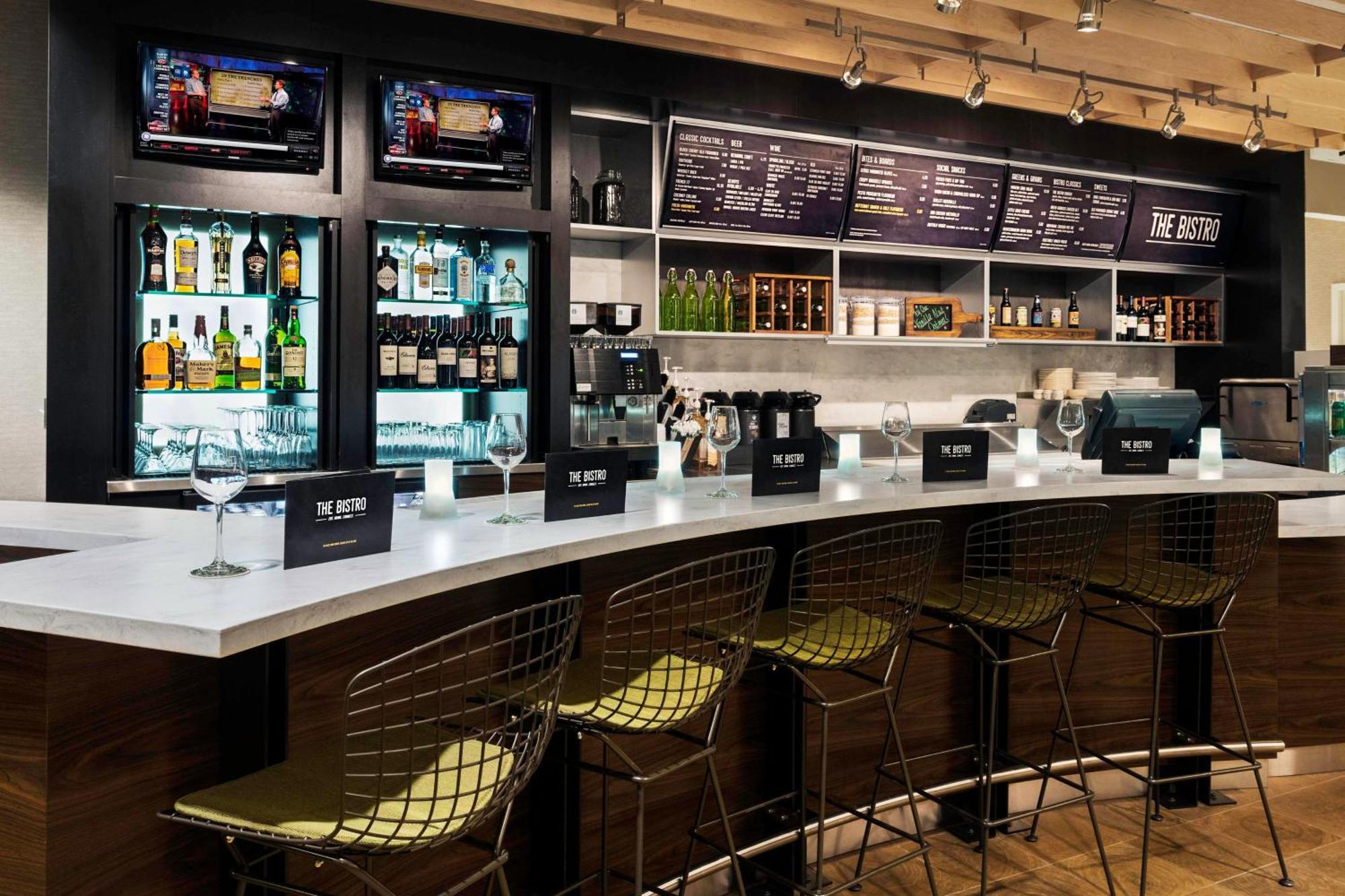 Courtyard By Marriott Ruston Hotell Exteriör bild